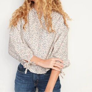 Old Navy‎ Women’s Oversized Floral Corduroy Tie Sleeve Top White Medium NWOT